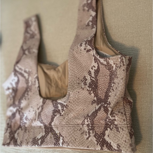 Varley Delta Sports Bra in Champagne Snake - Picture 7 of 7